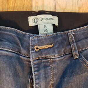 Democracy Jeans- Size 10
